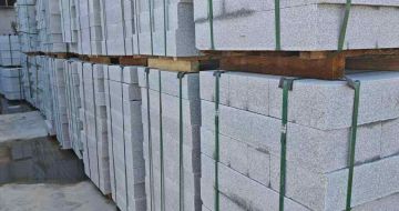 宿迁芝麻白路牙石，路侧石