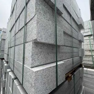 宿迁芝麻白路牙石 马路牙子