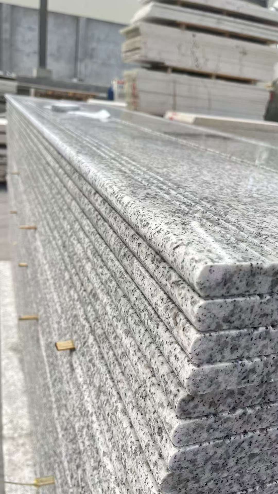 宿迁芝麻白楼梯踏步 花岗岩楼梯板材